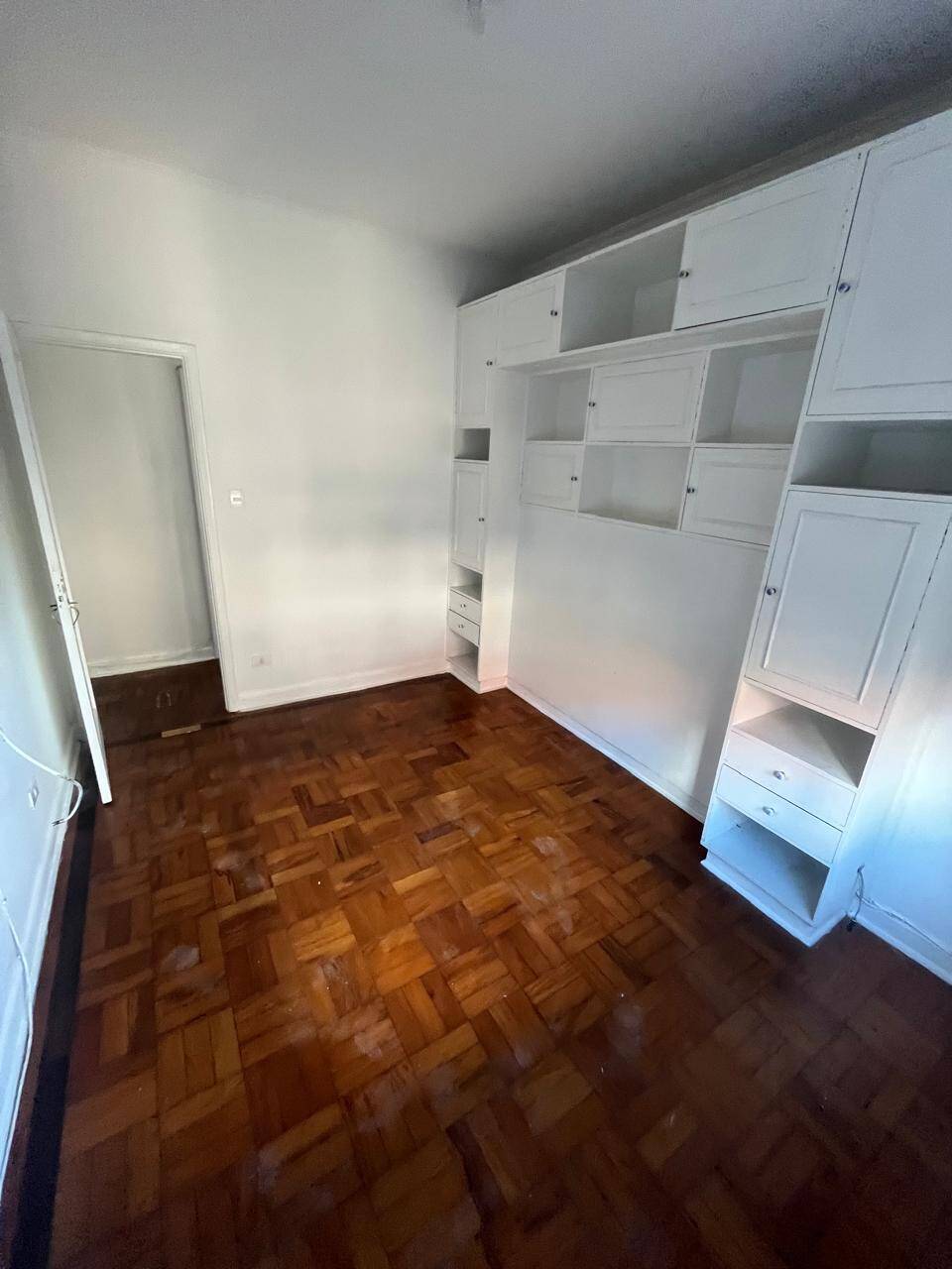 APARTAMENTO 2 DORMITÓRIOS 2 BANHEIROS  PARA LOCAÇÃO NO BAIRRO DO EMBARÉ