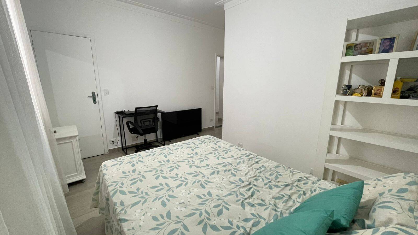 APARTAMENTO A VENDA 2 DORMITÓRIOS, 1 SUÍTE VAGA DE GARAGEM BAIRRO MARAPÉ