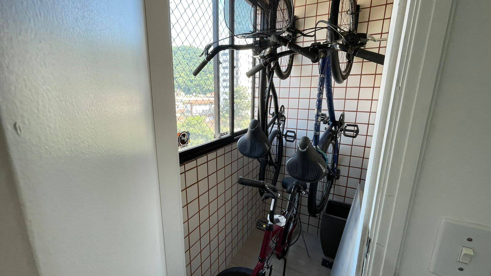APARTAMENTO A VENDA 2 DORMITÓRIOS, 1 SUÍTE VAGA DE GARAGEM BAIRRO MARAPÉ