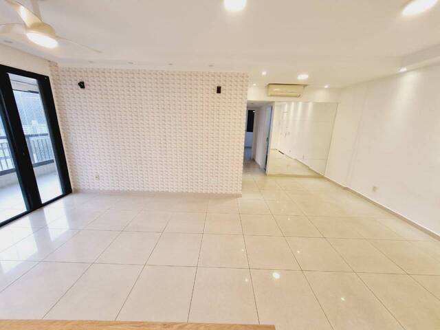 Apartamento para Venda em Santos - 2