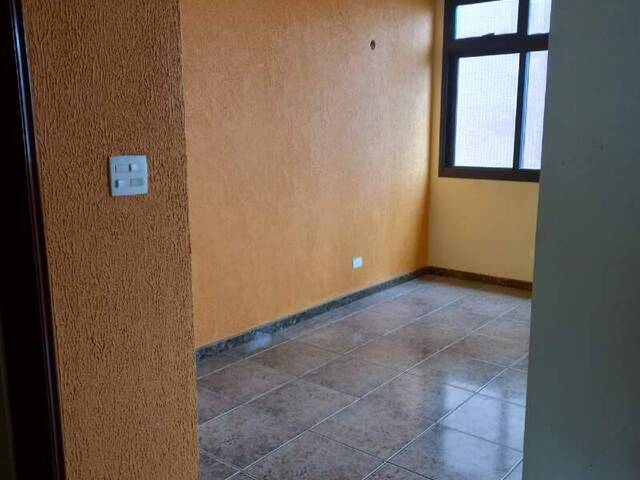 Apartamento para Venda em Santos - 4
