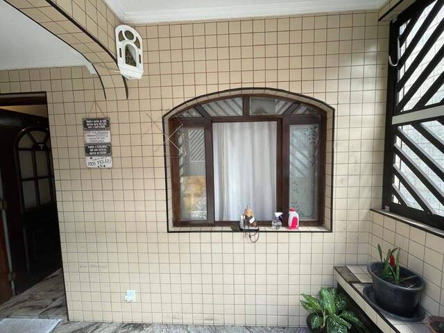 Sobrado para Venda em Santos - 4