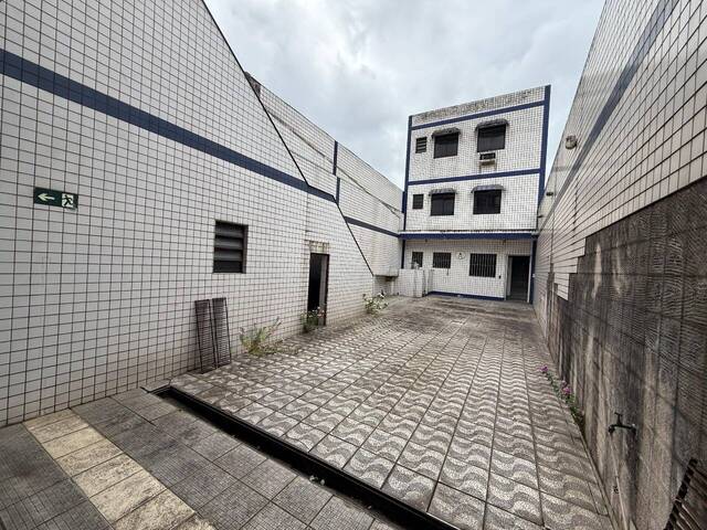 Galpão para Venda em Santos - 2