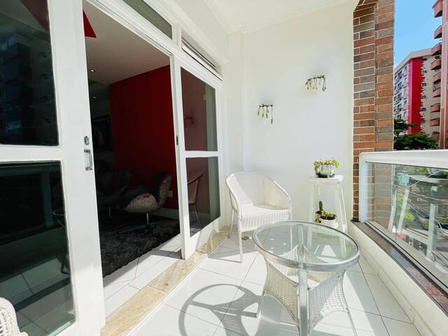 Apartamento para Venda em Santos - 2