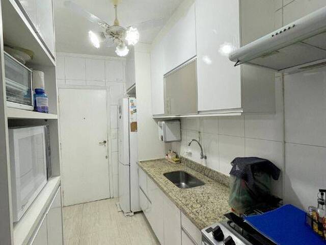 Apartamento para Venda em Santos - 5