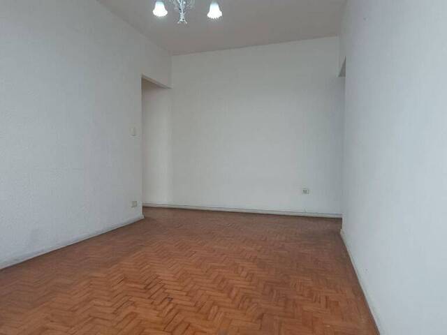 Apartamento para Venda em Santos - 2