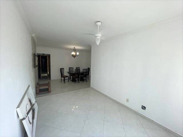 Apartamento para Venda em São Vicente - 4