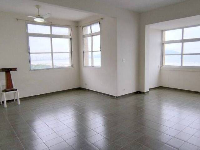 Apartamento para Venda em Santos - 2