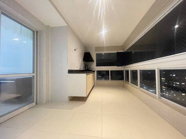 Apartamento para Venda em Santos - 3
