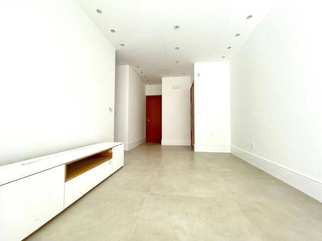 Apartamento para Venda em Santos - 2