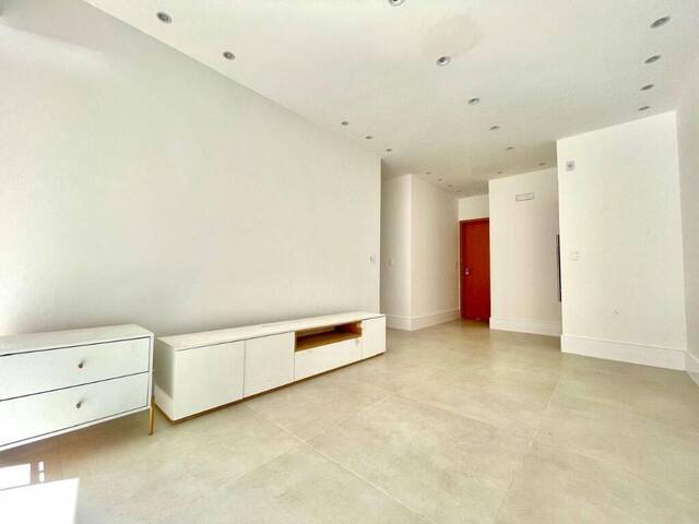 Apartamento para Venda em Santos - 3