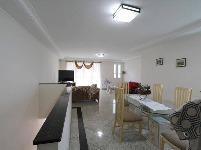 Casa para Venda em Santos - 2