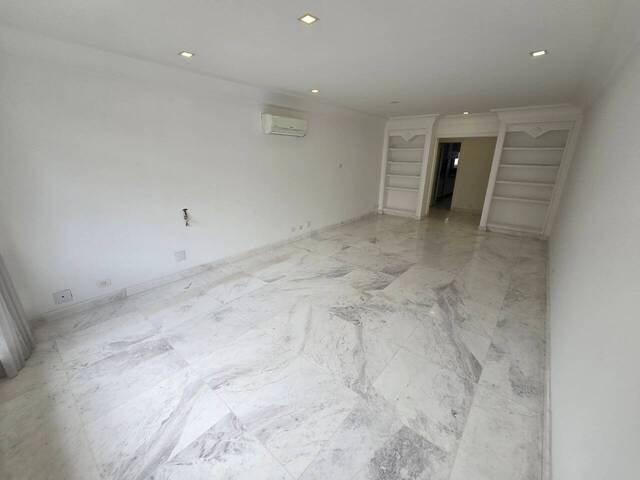 Apartamento para Venda em Santos - 2