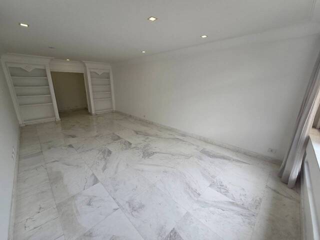 Apartamento para Venda em Santos - 3