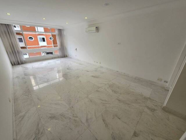 Apartamento para Venda em Santos - 4