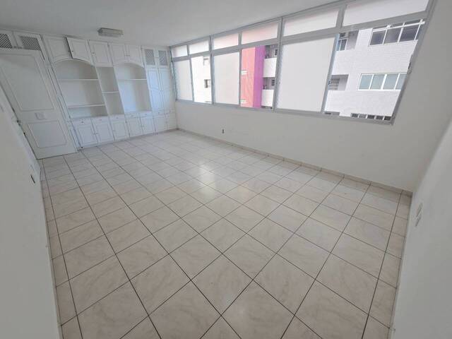Apartamento para Venda em Santos - 3
