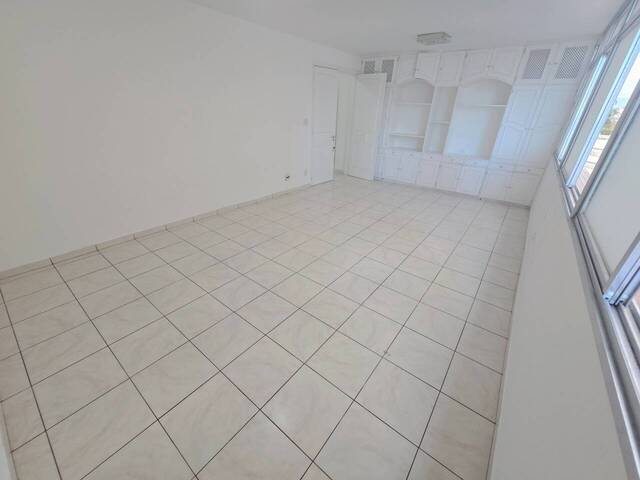 Apartamento para Venda em Santos - 4