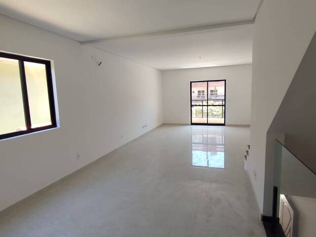 Sobrado para Venda em Santos - 4