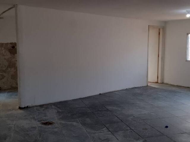 Galpão para Venda em Santos - 4