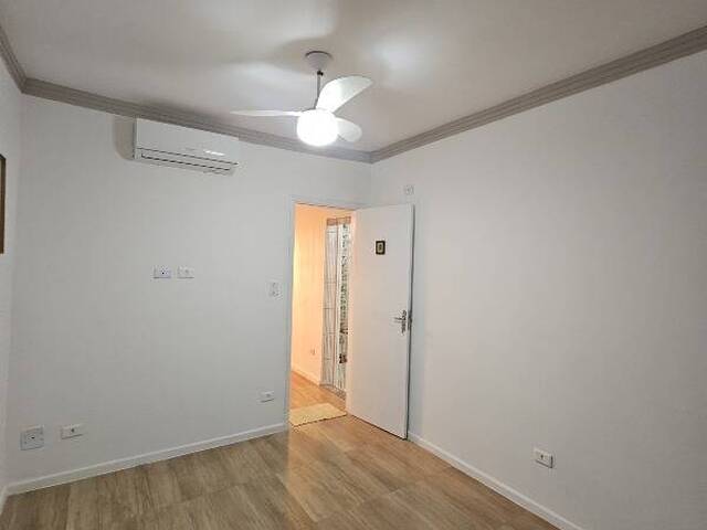 Apartamento para Venda em Santos - 5