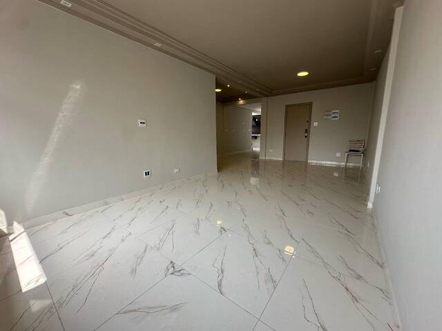 Apartamento para Venda em Santos - 2