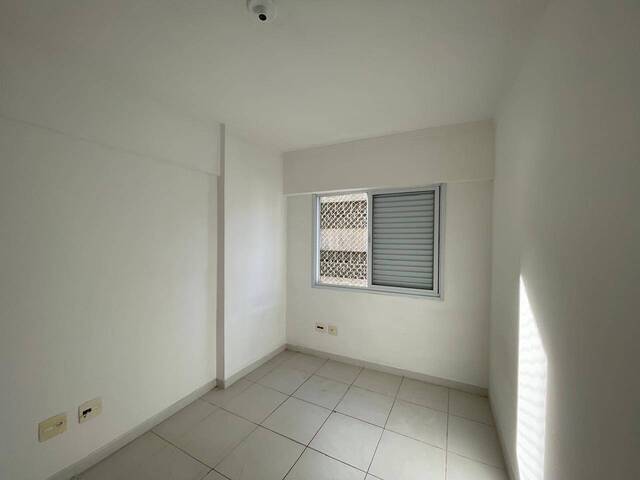 Apartamento para Venda em Santos - 4