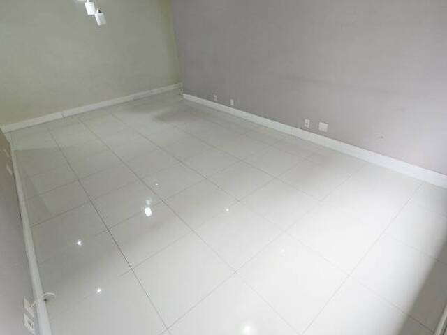 Apartamento para Venda em Santos - 5