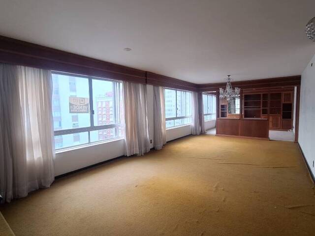 Apartamento para Venda em Santos - 2