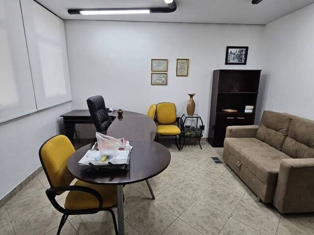 Comercial para Venda em Santos - 2