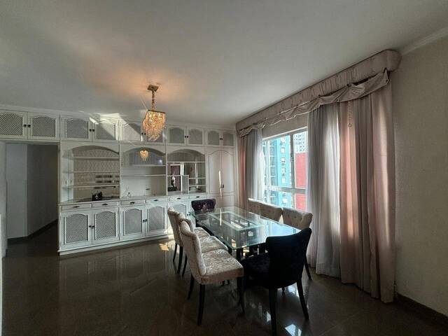 Apartamento para Venda em Santos - 2