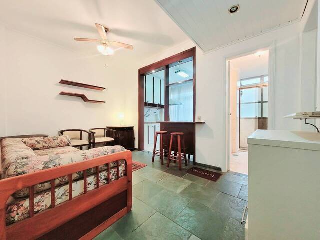 Apartamento para Venda em Santos - 2