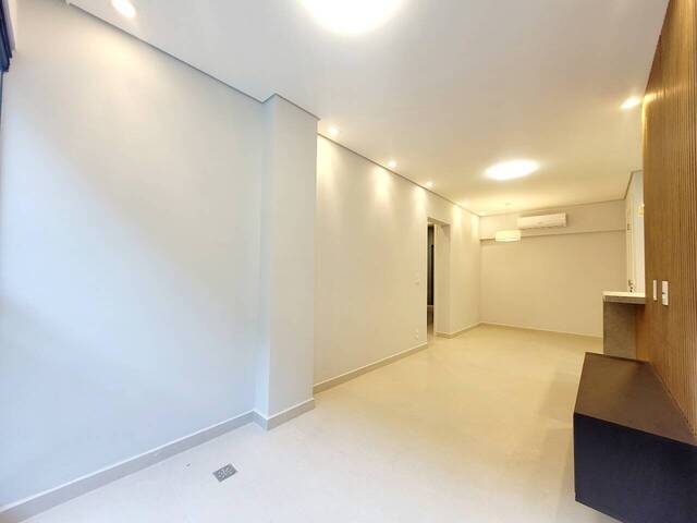 Apartamento para Venda em Santos - 3