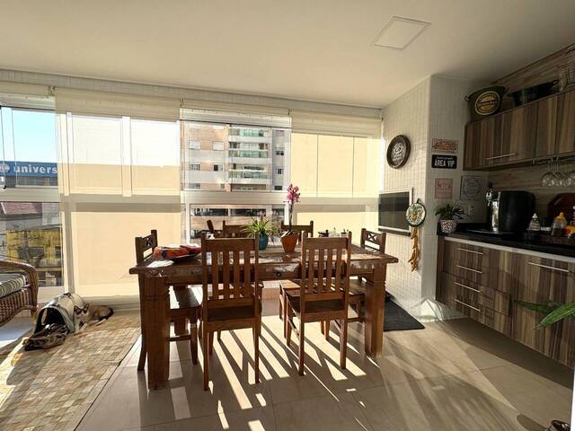 Apartamento para Venda em Santos - 2