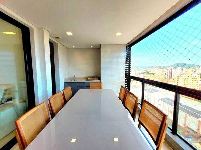 Apartamento para Venda em Santos - 2