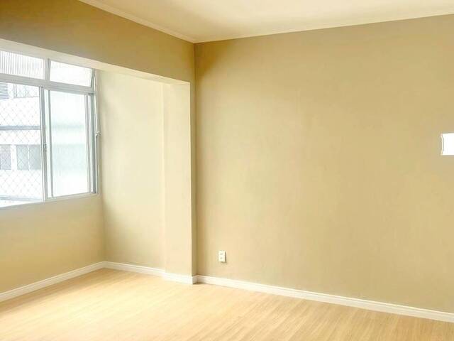 Apartamento para Venda em Santos - 4