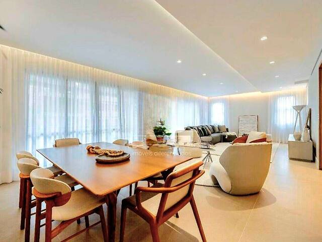 Apartamento para Venda em Santos - 2