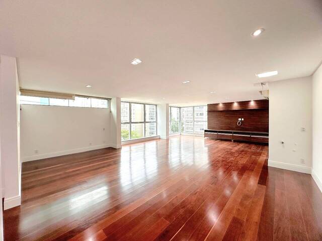 Apartamento para Venda em Santos - 2