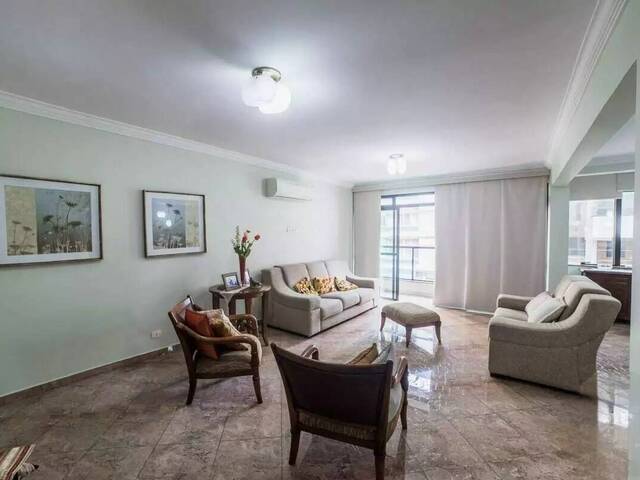 Apartamento para Venda em Santos - 2