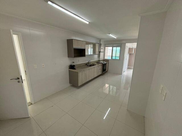 Apartamento para Locação em Santos - 4