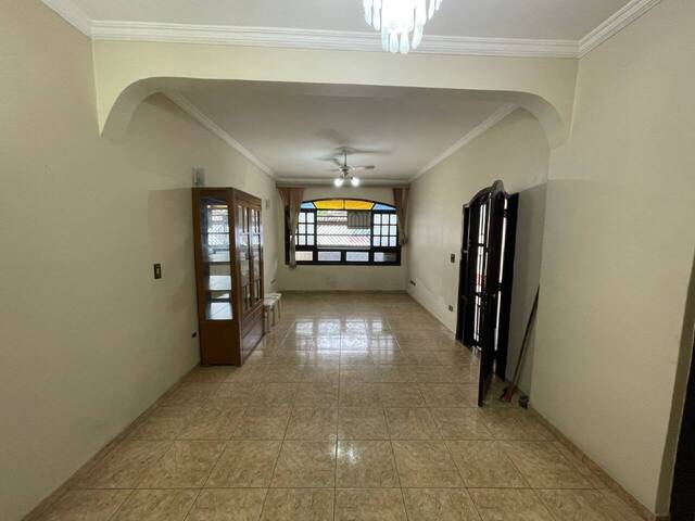 Sobrado para Venda em São Vicente - 4