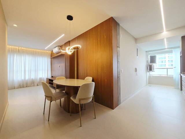 Apartamento para Venda em Santos - 4