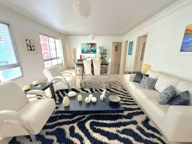 Apartamento para Venda em Santos - 2