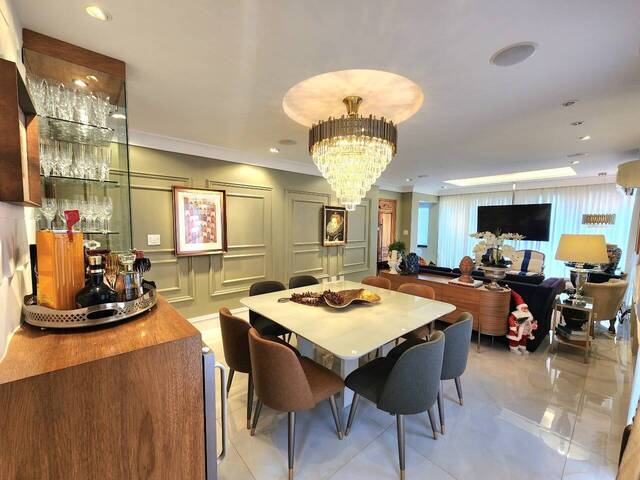 Apartamento para Venda em Santos - 2