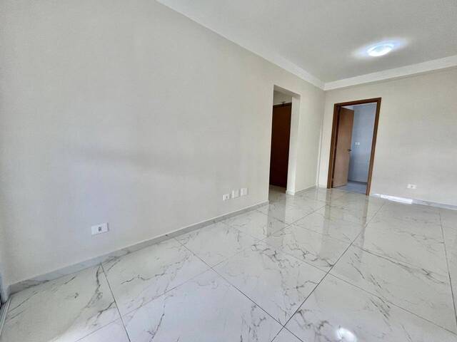 #15759 - Apartamento para Locação em Santos - SP