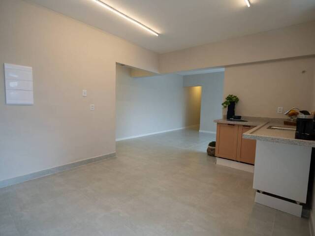 Apartamento para Venda em Santos - 4