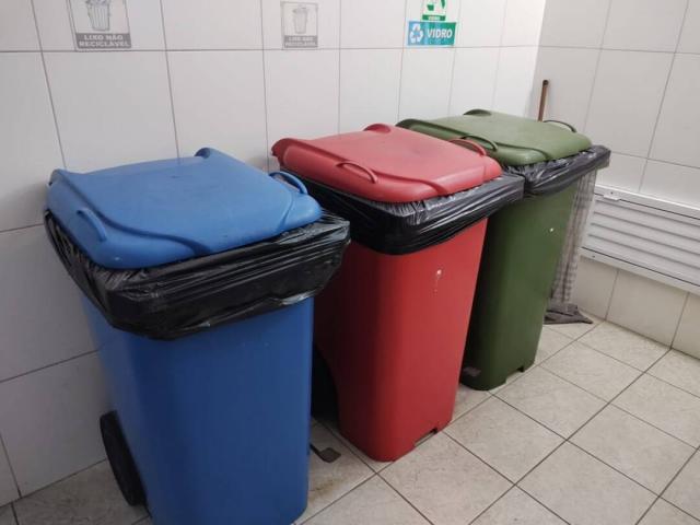 #1261 - Apto ou Prédio Frente Mar para Venda em São Vicente - SP - 2