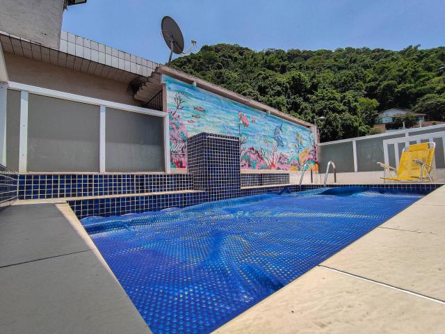 #2070 - Casa para Venda em Santos - SP - 2