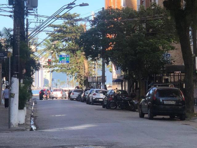 #2406 - Apartamento para Venda em São Vicente - SP - 2