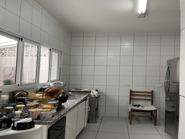 Sobrado para Venda em Santos - 4