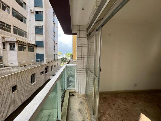 Apartamento para Venda em Santos - 2